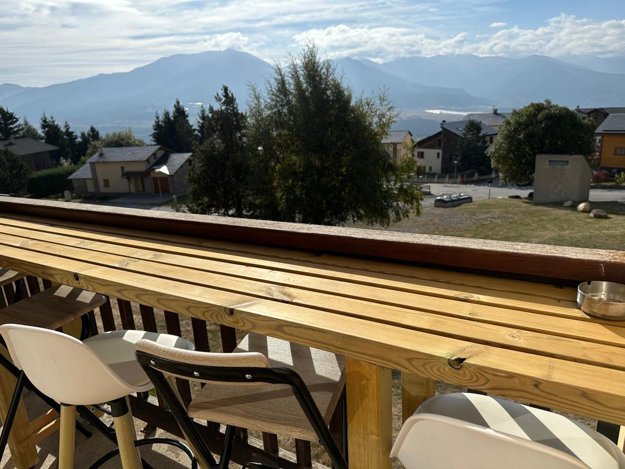 Appartement Les Faons Au Soleil à Font-Romeu-Odeillo-Via Extérieur photo